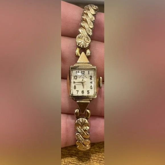 Vintage Lady Elgin Gold Women’s Wristwatch with Stretch Band 10K Gold Filled - Picture 3 of 5